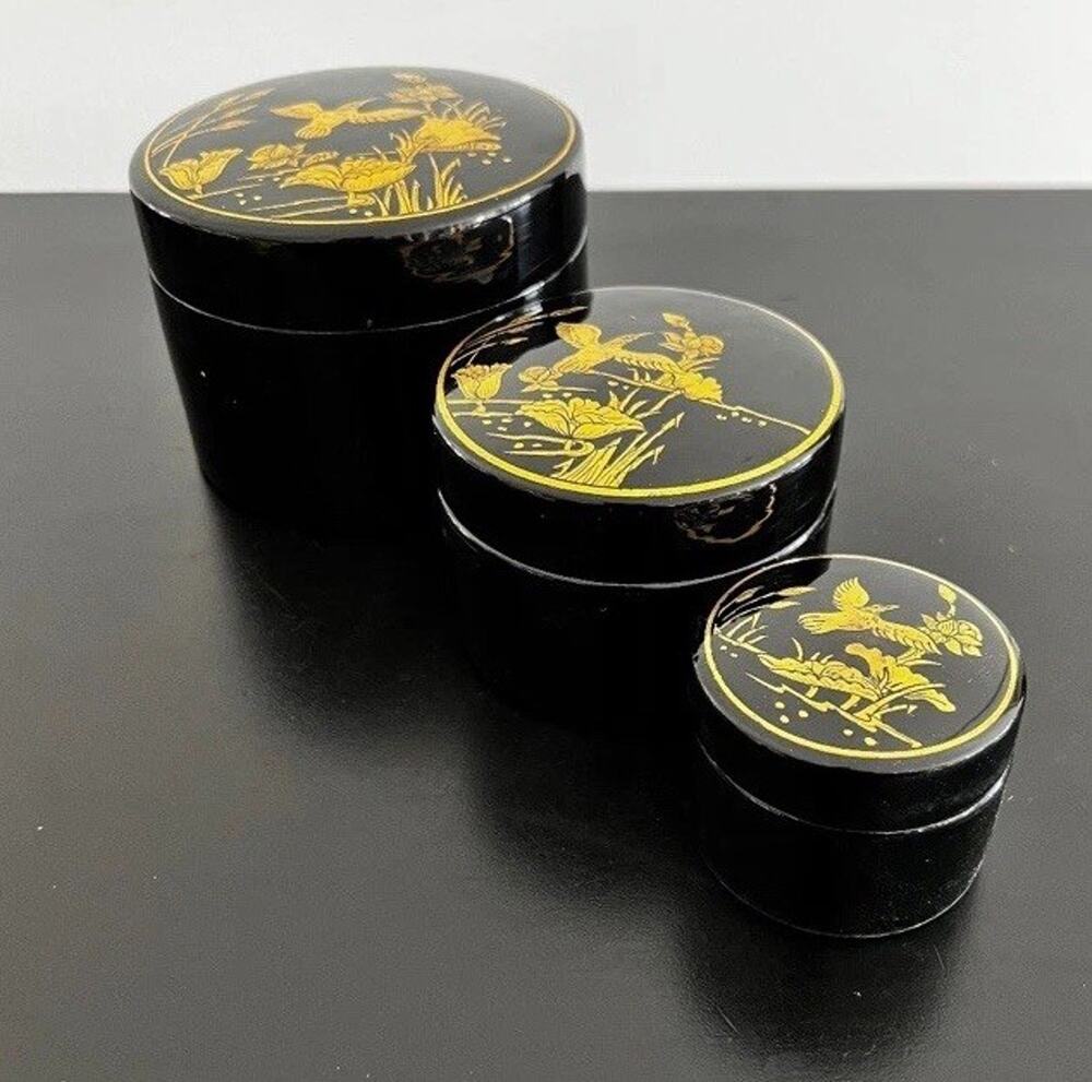 Vintage Lacquerware Set Of 3 Small Trinket Nesting Boxes Black and Gold Birds